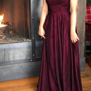 Elegant Burgundy Evening Gown